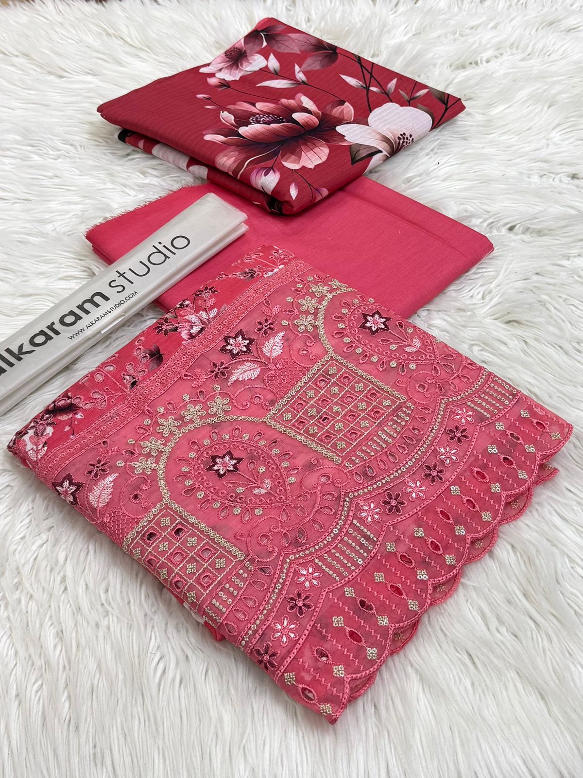 3 PC Doria Lawn Suit – Summer Collection - 5571